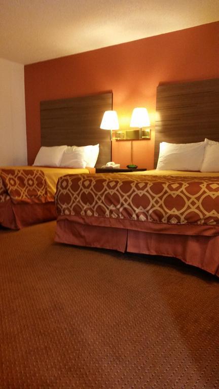 American Inn Of Liberal Extérieur photo