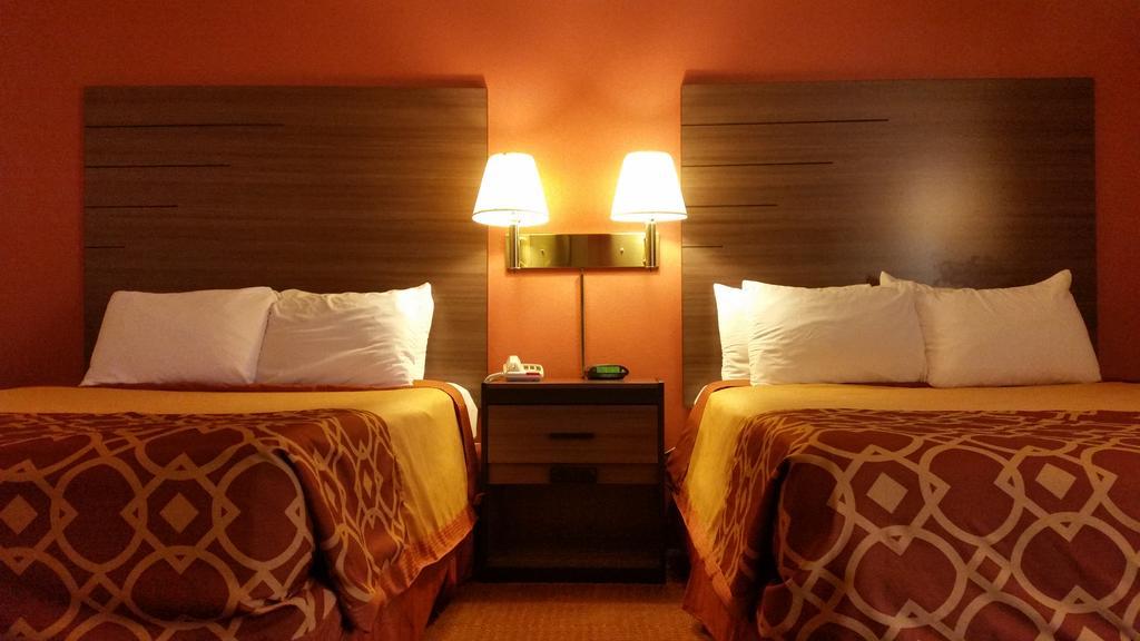 American Inn Of Liberal Extérieur photo